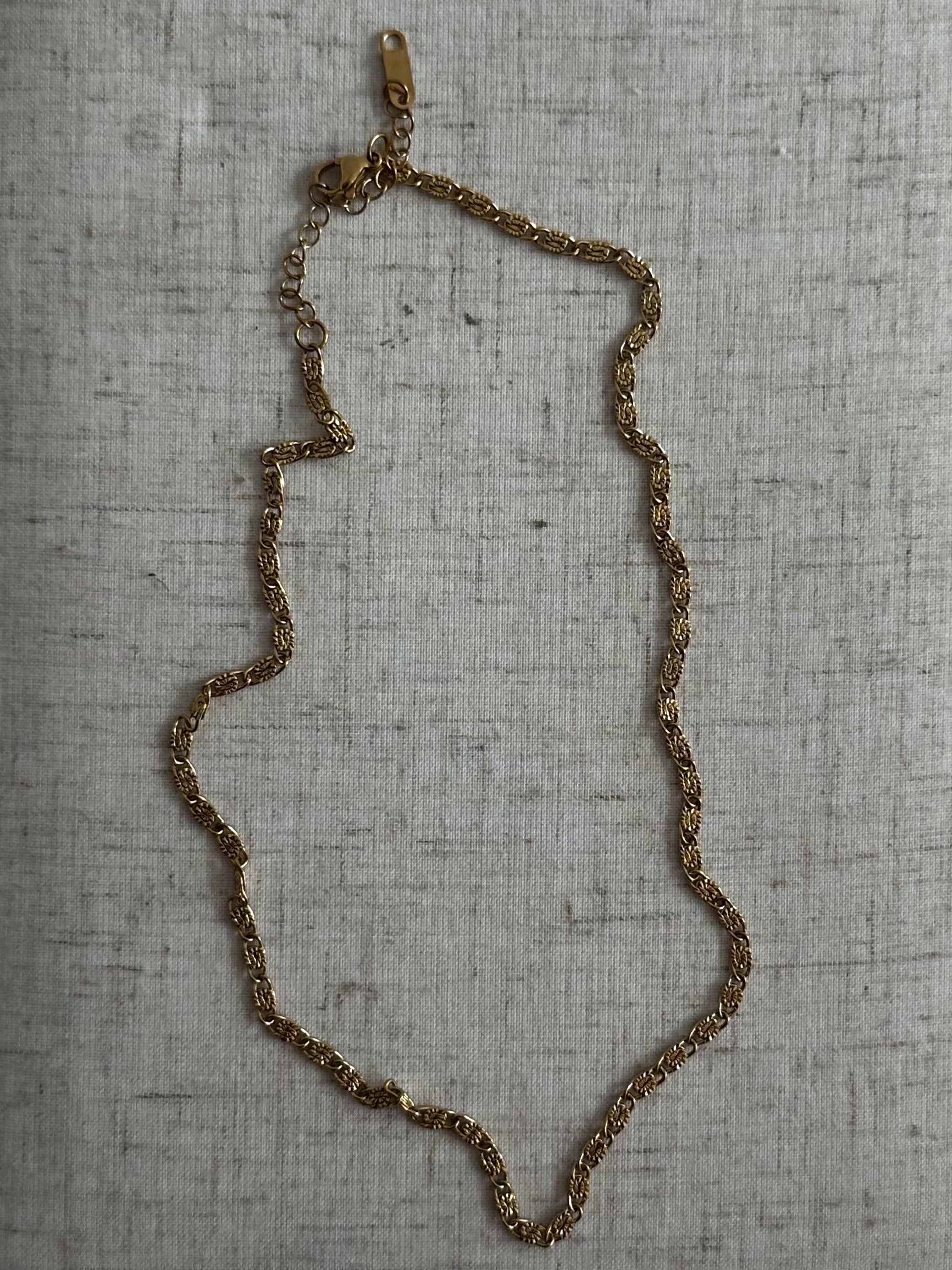 TRUST NECKLACE
