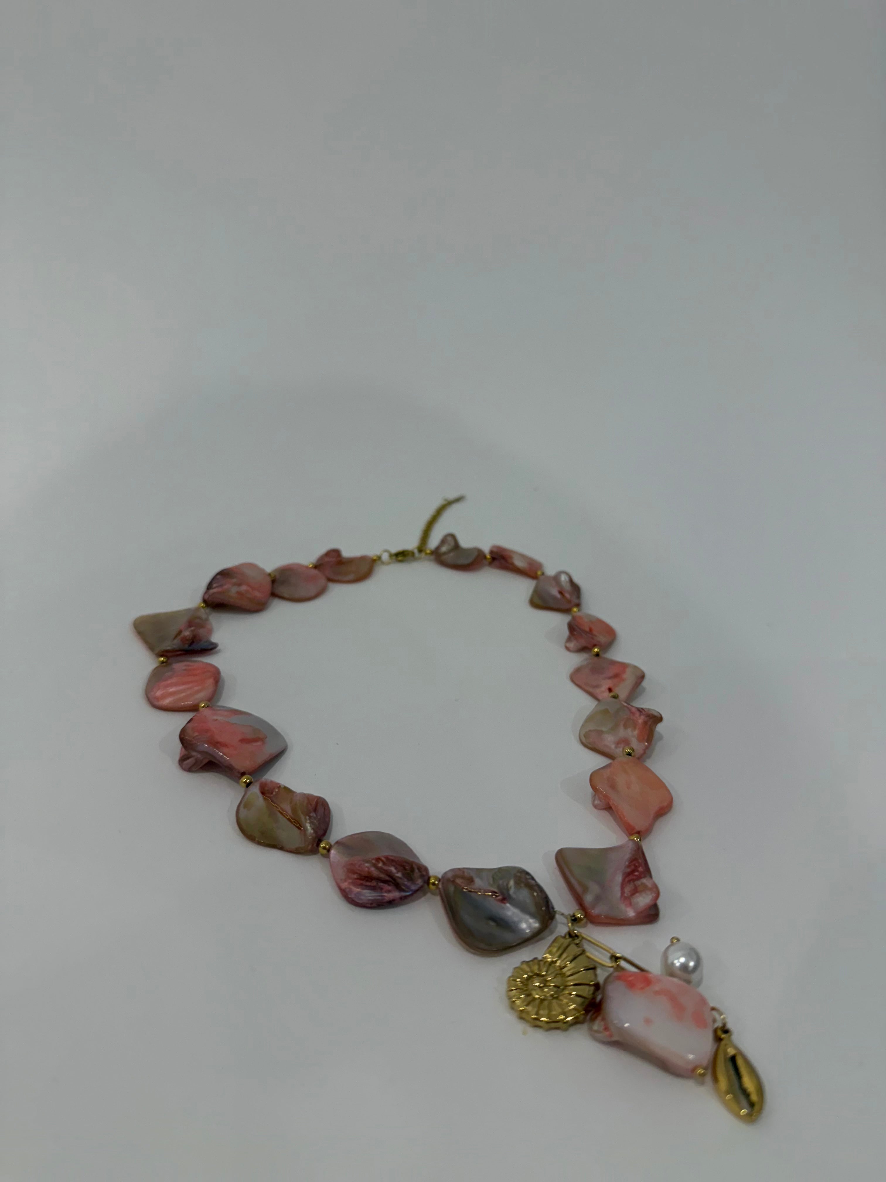 VIE NECKLACE